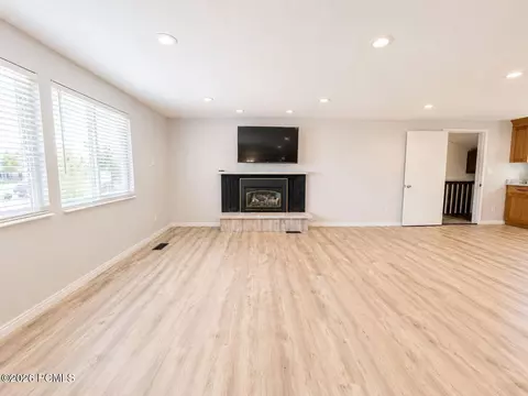 Living - 151 E 200 North N, Kamas, UT 84036 photo 2 of 4
