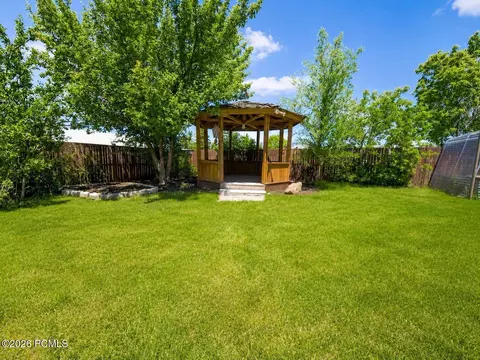 Exterior - 151 E 200 North N, Kamas, UT 84036 photo 3 of 4