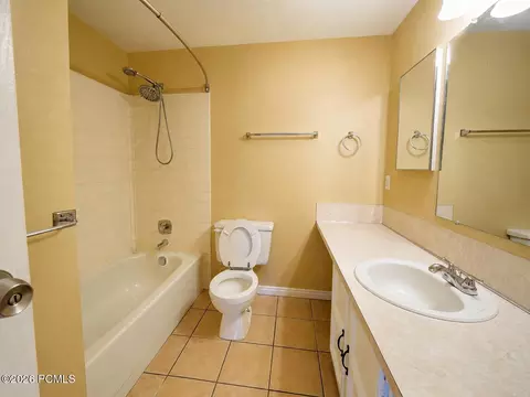 Bath - 151 E 200 North N, Kamas, UT 84036 photo 2 of 3