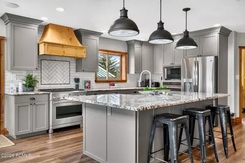 Kitchen - 425 E Anglers Loop, Panguitch, UT 84759 photo 2 of 8