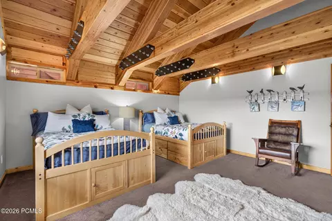 Bedroom - 425 E Anglers Loop, Panguitch, UT 84759 photo 8 of 17