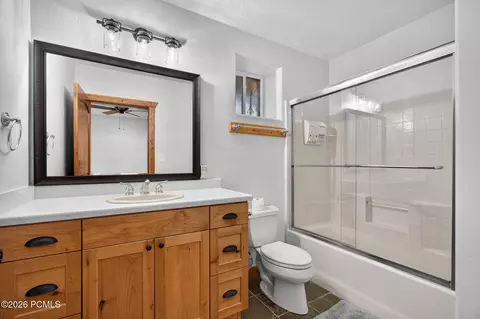 Bath - 425 E Anglers Loop, Panguitch, UT 84759 photo 4 of 7