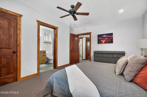 Bedroom - 425 E Anglers Loop, Panguitch, UT 84759 photo 14 of 17