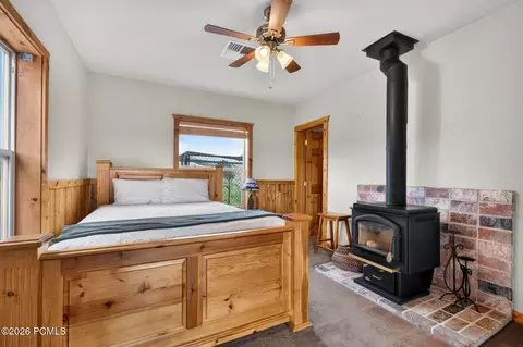 Bedroom - 425 E Anglers Loop, Panguitch, UT 84759 photo 15 of 17