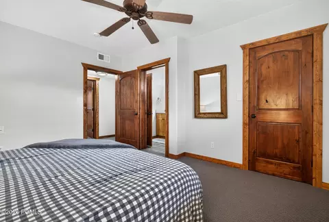 Bedroom - 425 E Anglers Loop, Panguitch, UT 84759 photo 12 of 17
