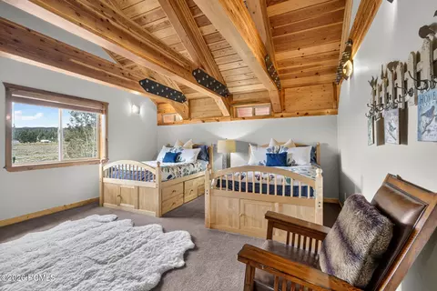 Bedroom - 425 E Anglers Loop, Panguitch, UT 84759 photo 9 of 17