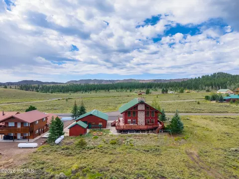 View/Area - 425 E Anglers Loop, Panguitch, UT 84759 photo 6 of 17