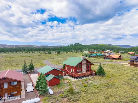 View/Area - 425 E Anglers Loop, Panguitch, UT 84759 photo 4 of 17