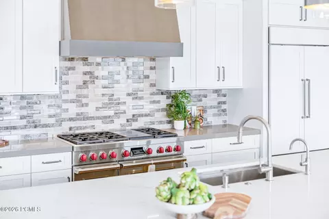 Kitchen - 1120 E Lasso Trl, Hideout, UT 84036 photo 2 of 2