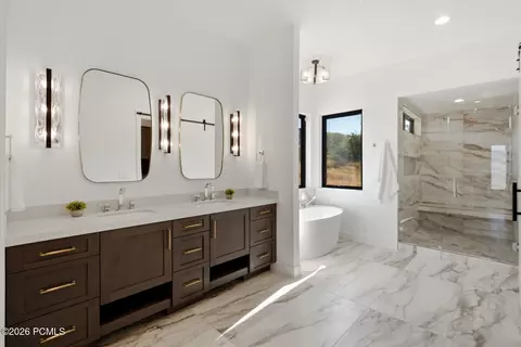 Bath - 1120 E Lasso Trl, Hideout, UT 84036 photo 1 of 6