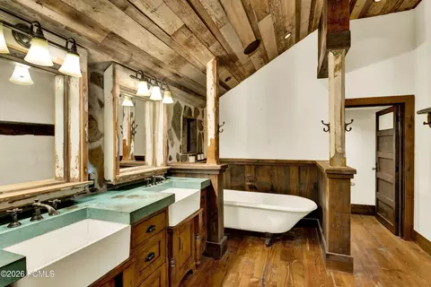 Bath - 2983 E Ridgetop Dr, Sundance, UT 84604 photo 6 of 6