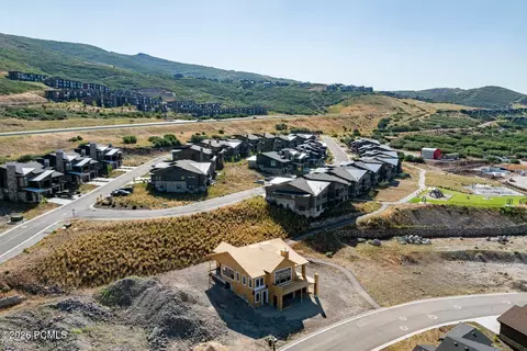 View/Area - 11698 N Deep Water Dr, Hideout, UT 84036 photo 5 of 23