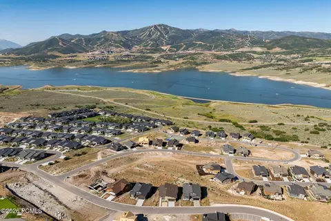 View/Area - 11698 N Deep Water Dr, Hideout, UT 84036 photo 16 of 23