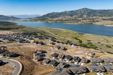 View/Area - 11698 N Deep Water Dr, Hideout, UT 84036 photo 15 of 23