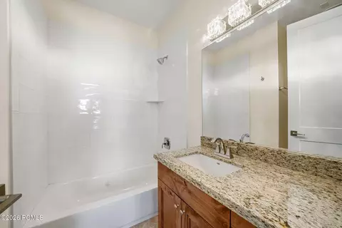 Bath - 1238 N Canyon View Rd, Midway, UT 84049 photo 1 of 5