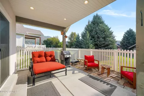 Exterior - 1238 N Canyon View Rd, Midway, UT 84049 photo 4 of 5