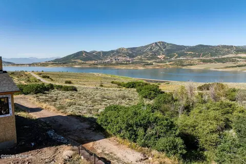 View/Area - 411 E Kayak Dr, Hideout, UT 84036 photo 4 of 27