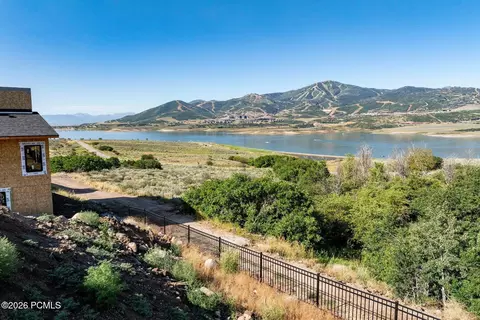View/Area - 411 E Kayak Dr, Hideout, UT 84036 photo 3 of 27