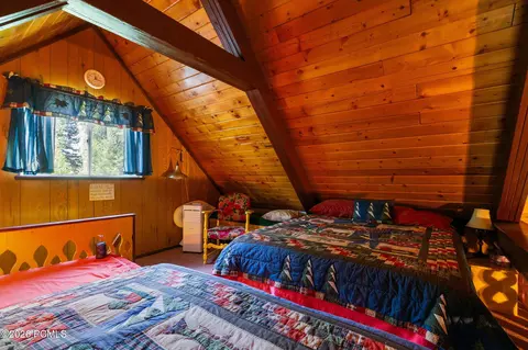 Bedroom - 5440 E Weber Ln, Oakley, UT 84055 photo 4 of 5