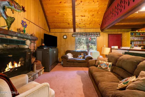 Living - 5440 E Weber Ln, Oakley, UT 84055 photo 2 of 3