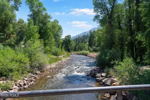 View/Area - 5440 E Weber Ln, Oakley, UT 84055 photo 1 of 12