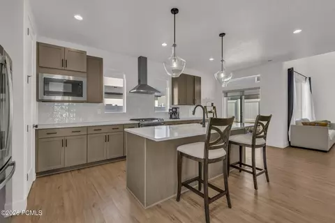 Kitchen - 331 S 680 W, Centerville, UT 84014 photo 2 of 3