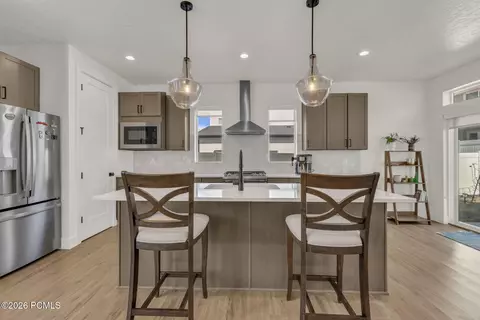 Kitchen - 331 S 680 W, Centerville, UT 84014 photo 3 of 3