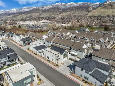 View/Area - 331 S 680 W, Centerville, UT 84014 photo 3 of 5