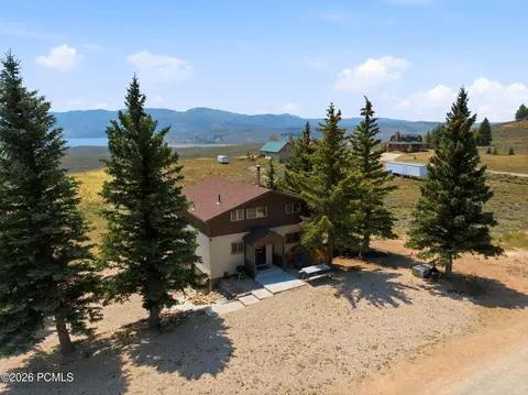 Exterior - 8750 E Soldier Creek Way, Daniel, UT 84032 photo 1 of 10