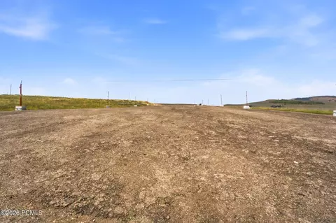 Exterior - 8750 E Soldier Creek Way, Daniel, UT 84032 photo 9 of 10