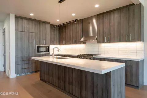 Kitchen - 10772 N Hideout Trl, Hideout, UT 84036 photo 3 of 4
