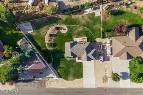 View/Area - 454 W 4200 N, Oakley, UT 84055 photo 5 of 6