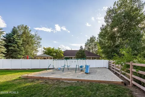 Exterior - 454 W 4200 N, Oakley, UT 84055 photo 7 of 13