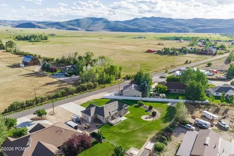View/Area - 454 W 4200 N, Oakley, UT 84055 photo 4 of 6