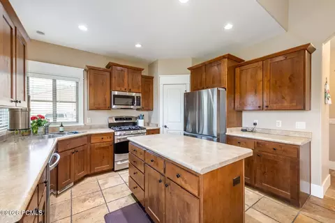 Kitchen - 454 W 4200 N, Oakley, UT 84055 photo 1 of 1
