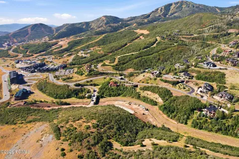 2804 W Deer Hollow Rd #122, Park City, UT 84060
