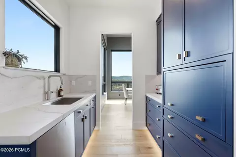 Kitchen - 1230 E Longview Dr, Hideout, UT 84036 photo 5 of 5