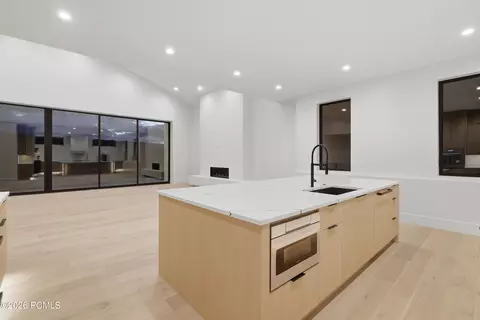 Kitchen - 11386 N White Tail Ct, Hideout, UT 84036 photo 3 of 3