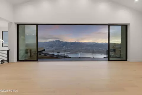 Living - 11386 N White Tail Ct, Hideout, UT 84036 photo 2 of 3