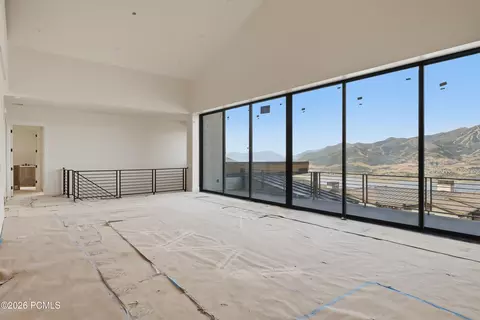 Living - 11386 N White Tail Ct, Hideout, UT 84036 photo 4 of 5