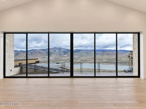 Living - 11386 N White Tail Ct, Hideout, UT 84036 photo 1 of 2
