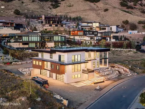 4029 E Canyon Estate Dr, Cottonwood Heights, UT 84121