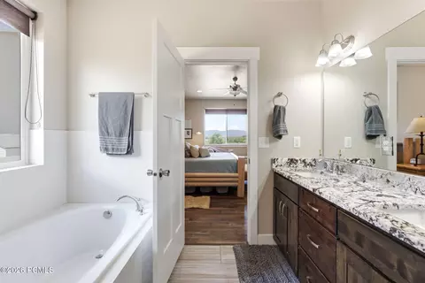 Bath - 110 W Lambert Ln, Kamas, UT 84036 photo 2 of 5