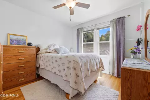 Bedroom - 2983 S Orchard Dr, Bountiful, UT 84010 photo 1 of 2