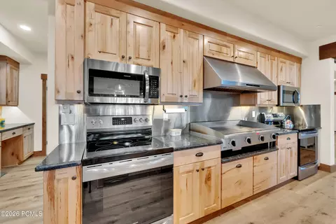 Kitchen - 22357 E The Canyons Cir, Spanish Fork, UT 84660 photo 2 of 4