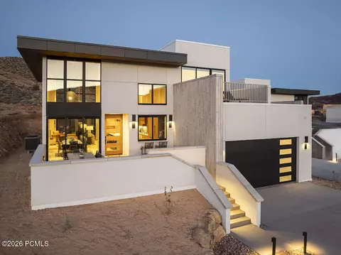 Exterior - 213 Lionsback Loop #38, Moab, UT 84532 photo 4 of 8