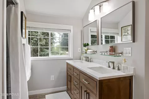 Bath - 75 E 100 North N, Midway, UT 84049 photo 2 of 3
