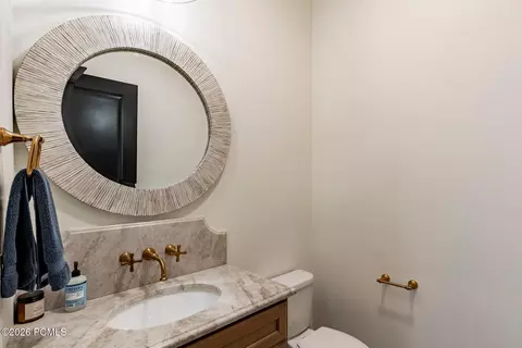 Bath - 1295 E Lasso Trl, Hideout, UT 84036 photo 1 of 10