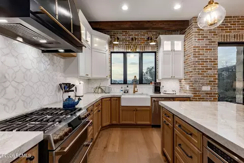 Kitchen - 1295 E Lasso Trl, Hideout, UT 84036 photo 4 of 5