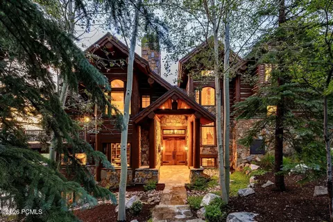 8045 Woodland View Dr, Park City, UT 84060